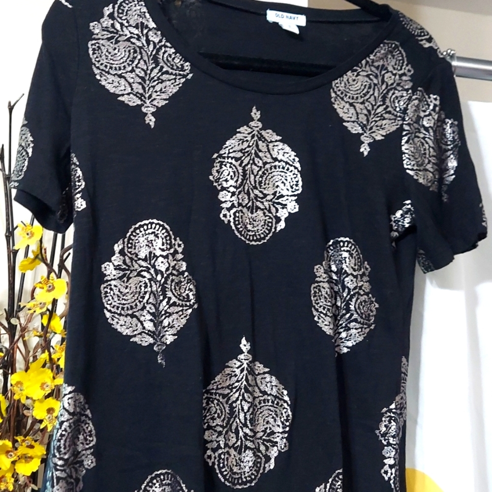 Old Navy black metallic top
